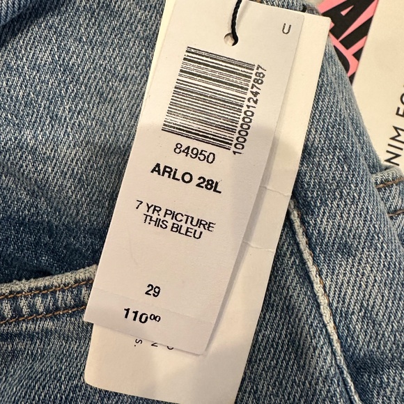 The Arlo Hi-Rise Straight Jean - Picture 5 of 5